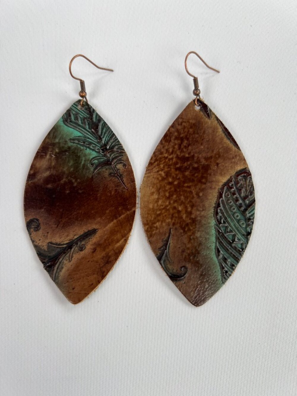 π 2/$20 Embossed Leather Bundle - 2 Keychains and Earrings - Picture 5 of 9